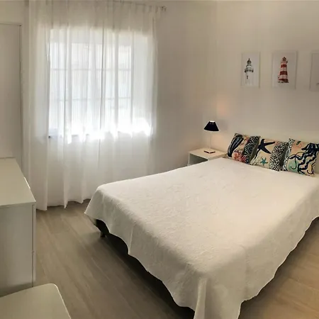Appartement De Com Terraço, Barbecue, A/c E Wifi *