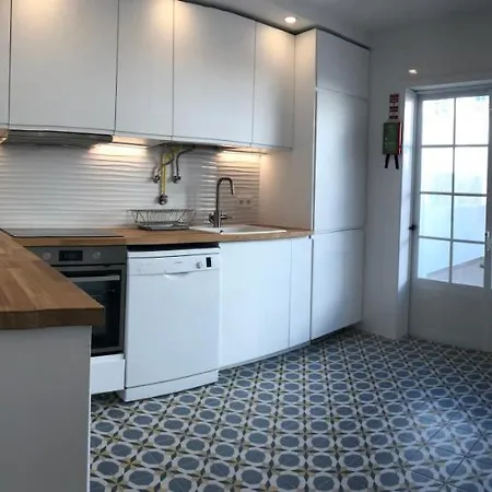 Appartement De Com Terraço, Barbecue, A/c E Wifi Altura