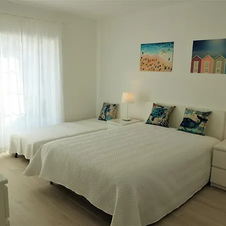Appartement De Com Terraço, Barbecue, A/c E Wifi *