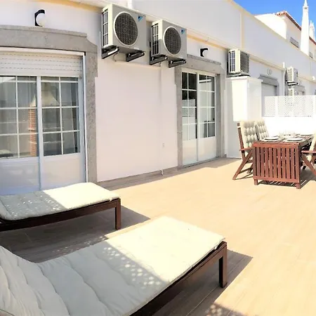 De Com Terraço, Barbecue, A/c E Wifi * Altura